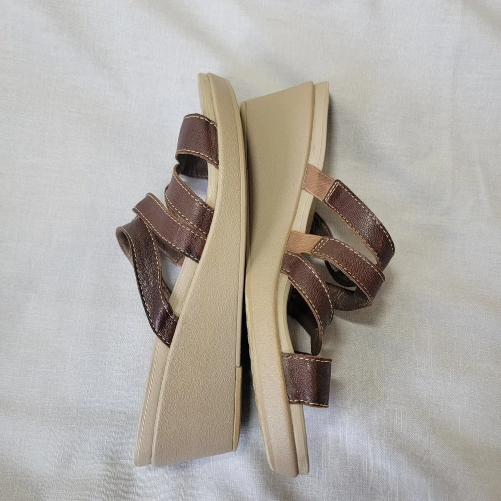 Crocs‎ Leigh-Ann Mini Wedge Espresso Mushroom Strappy Mules Sandals Brown Tan 8